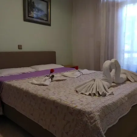 Amversa's Апартаменты Скала-Марион