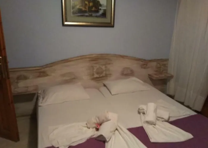 Amversa's * Skála Marión